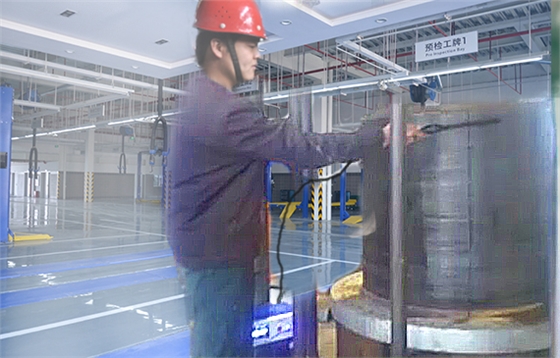 【超钜微检】氮氢检漏仪检测空调制冷设备.jpg